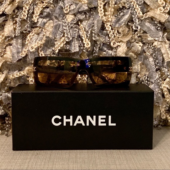 CHANEL Accessories - Chanel sunglasses